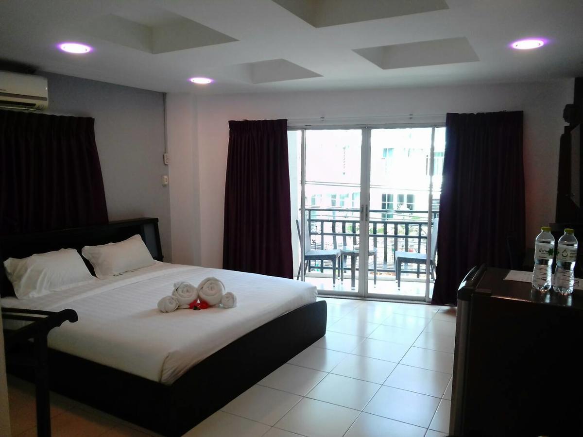C&C Residence Bistro Restaurant Pattaya Exterior foto